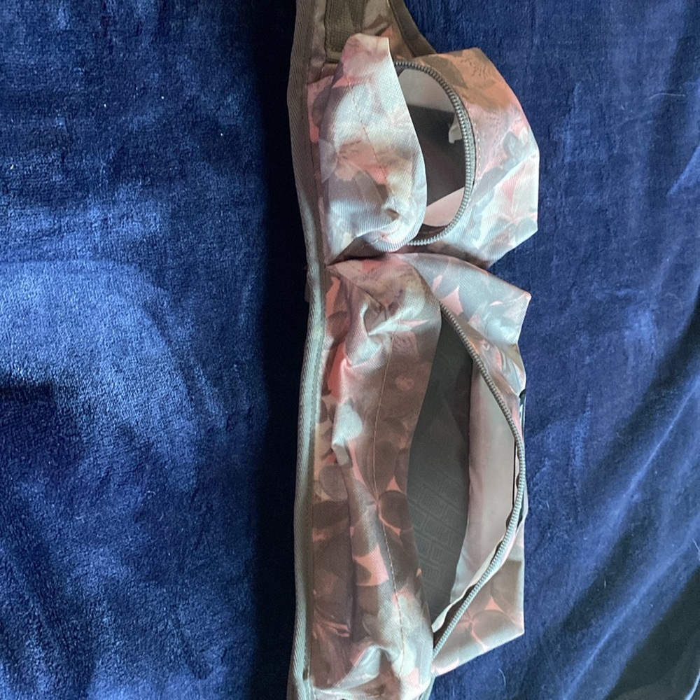 NWOT puma hip pack - Picture 2 of 3